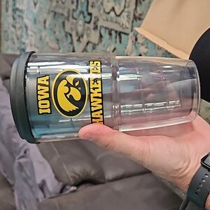 24 Oz Insulated cup